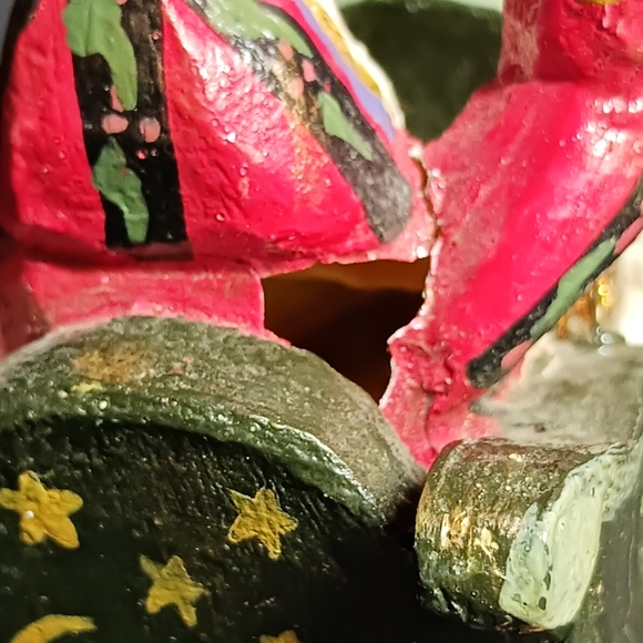 1989 House of Hatten 4" Ornament SANTA in SWAN SLEIGH Wood Christmas Decor - Picture 5 of 6